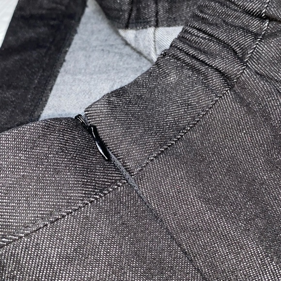 EUC Dear Stalker Mini Skirt with Ruffled Hem & Embroidered Heart - Picture 7 of 7